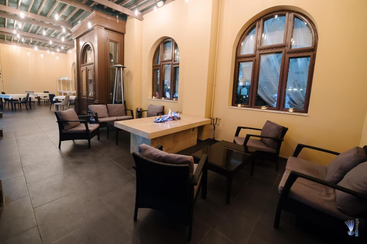 Hotel La Belle Epoque Petroşani Εξωτερικό φωτογραφία
