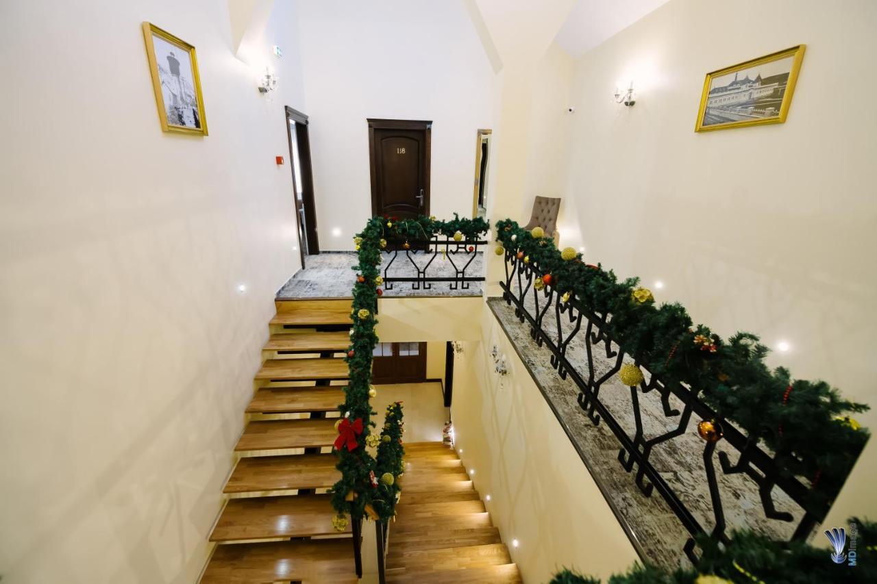 Hotel La Belle Epoque Petroşani Εξωτερικό φωτογραφία