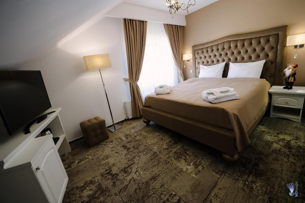 Hotel La Belle Epoque Petroşani Εξωτερικό φωτογραφία